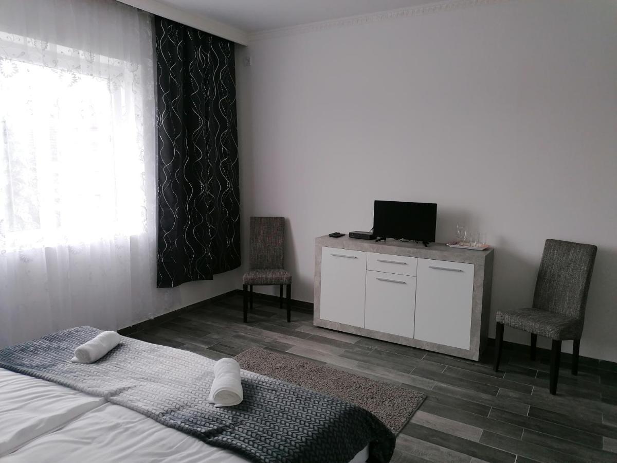 Napfeny Szallas Szeged Luaran gambar