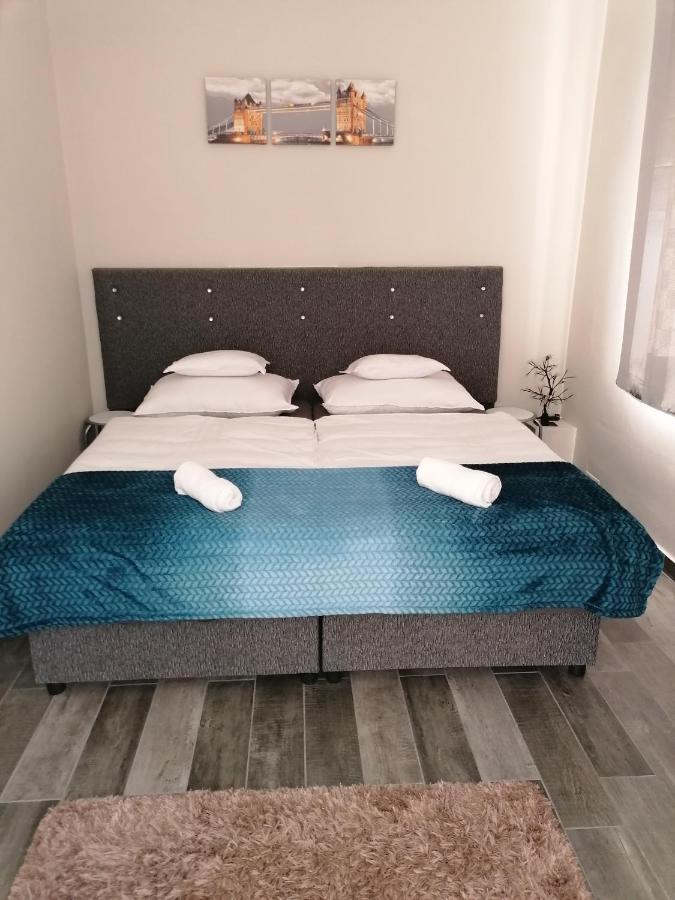 Napfeny Szallas Szeged Luaran gambar