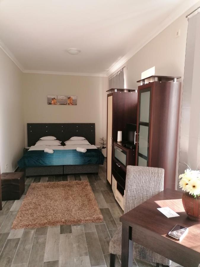 Napfeny Szallas Szeged Luaran gambar