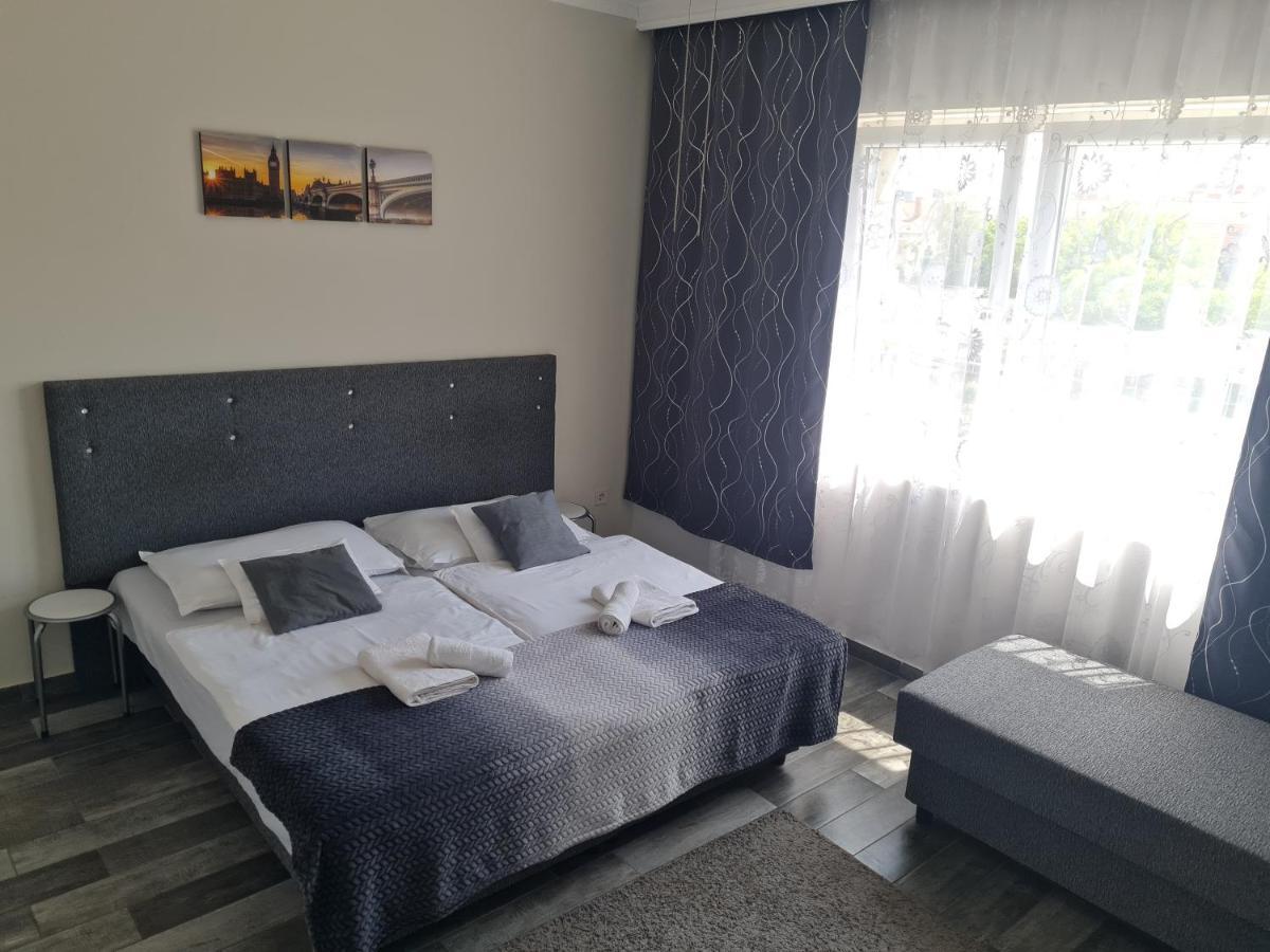 Napfeny Szallas Szeged Luaran gambar